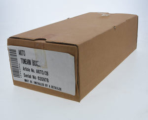 Akito 2B Packaging (Preowned, Ref 005265)